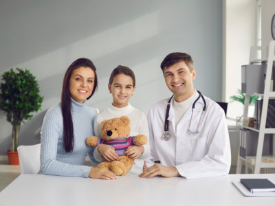 mother and daughter with their pediatrician